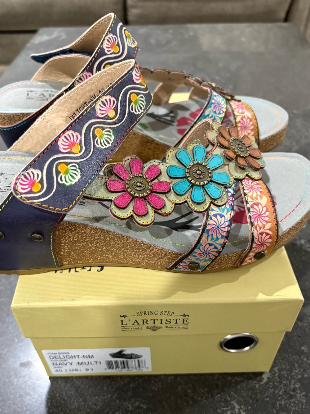 L’ARTISTE Delight by Spring Step Leather Floral Cork Wedge Sandals Sz 40 US 9